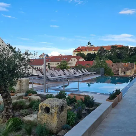 אתר נופש Valtberg וואלטיצה